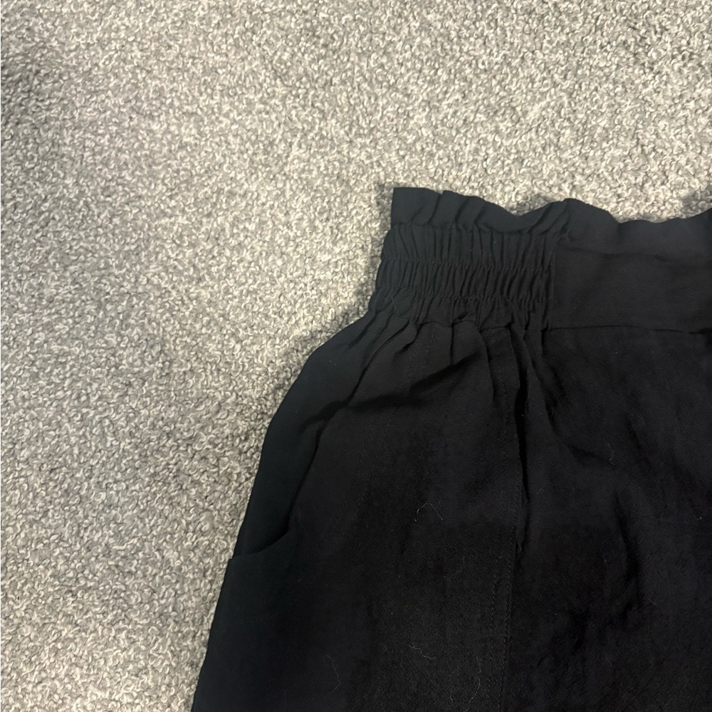 Black High Waisted‎ Shorts Size Medium - Picture 3 of 4